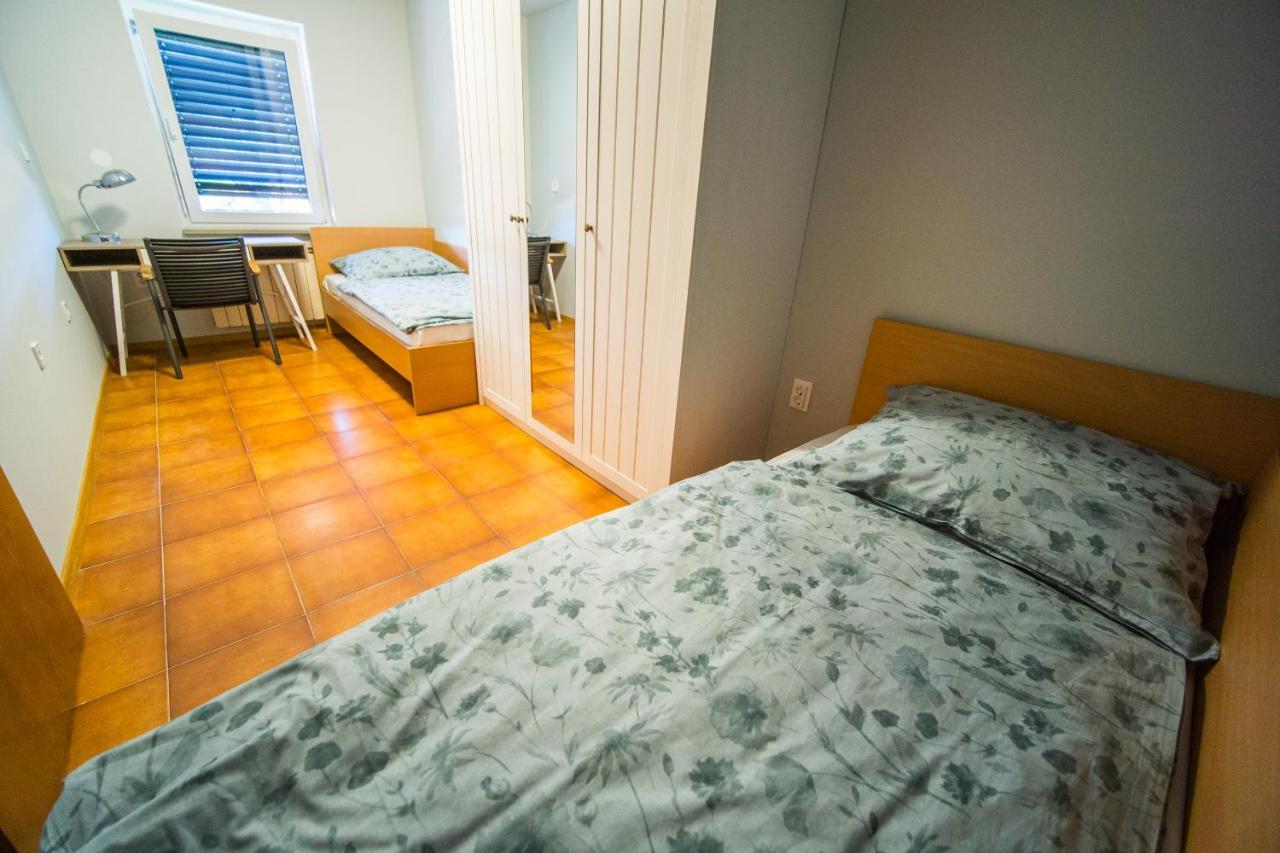 Apartments Sara 7, 8, 9 포르토로즈 외부 사진